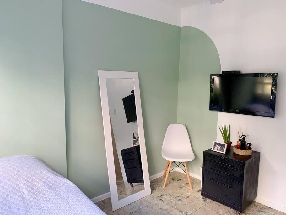Localidade Do Leblon Apartamento *